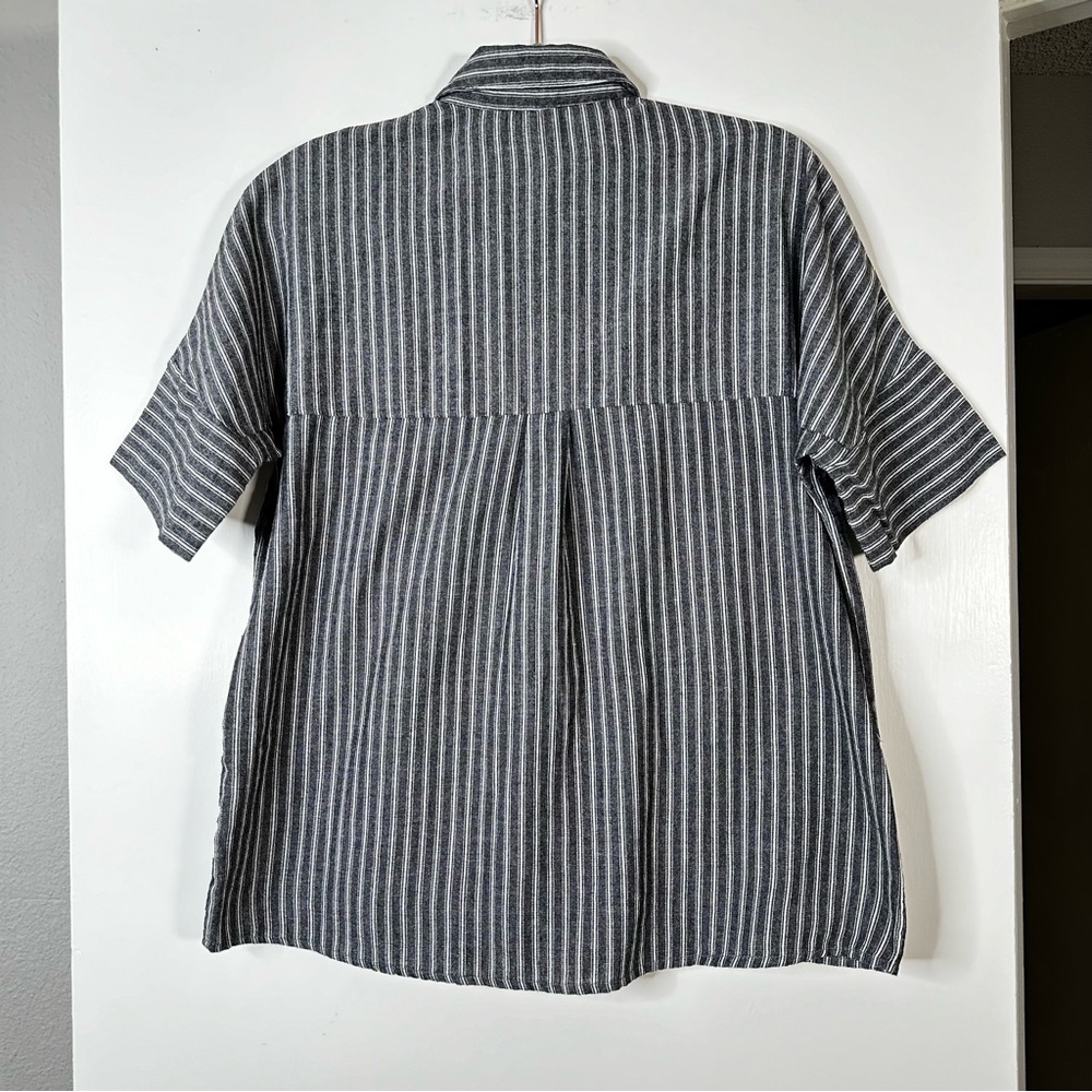 Vtg Women’s shirt - Picture 3 of 3